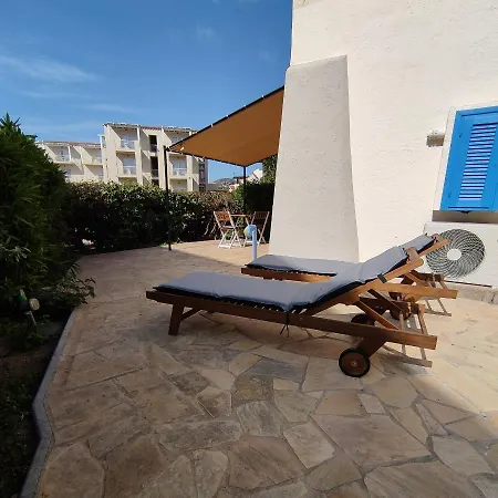 Porto San Paolo, Sole E Mare, In Centro. Apartment
